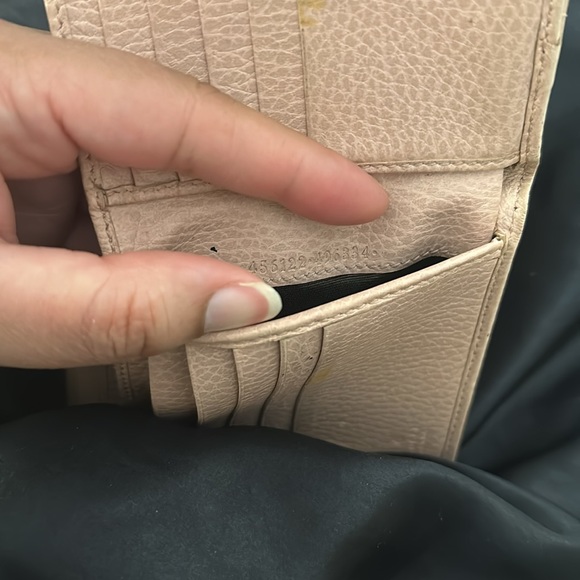 GUCCI Vintage Compact Wallet - Picture 2 of 10